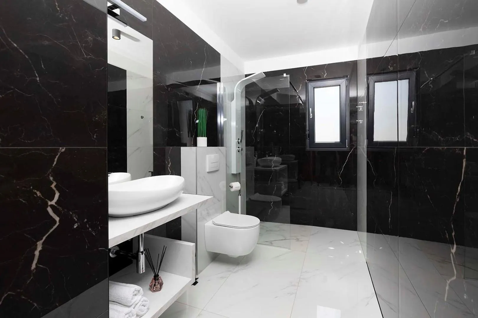 Villa Frola Muntic 0*,  Croatia