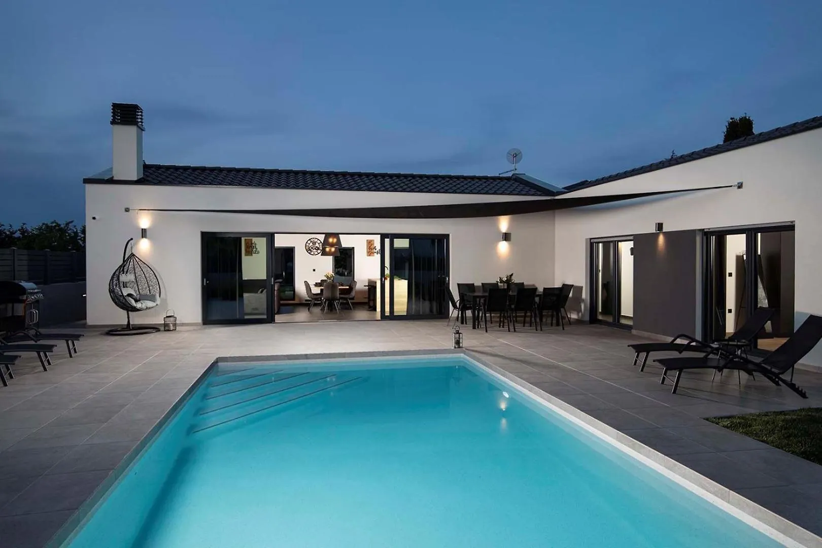 Villa Frola Muntic 0*,  Croatia